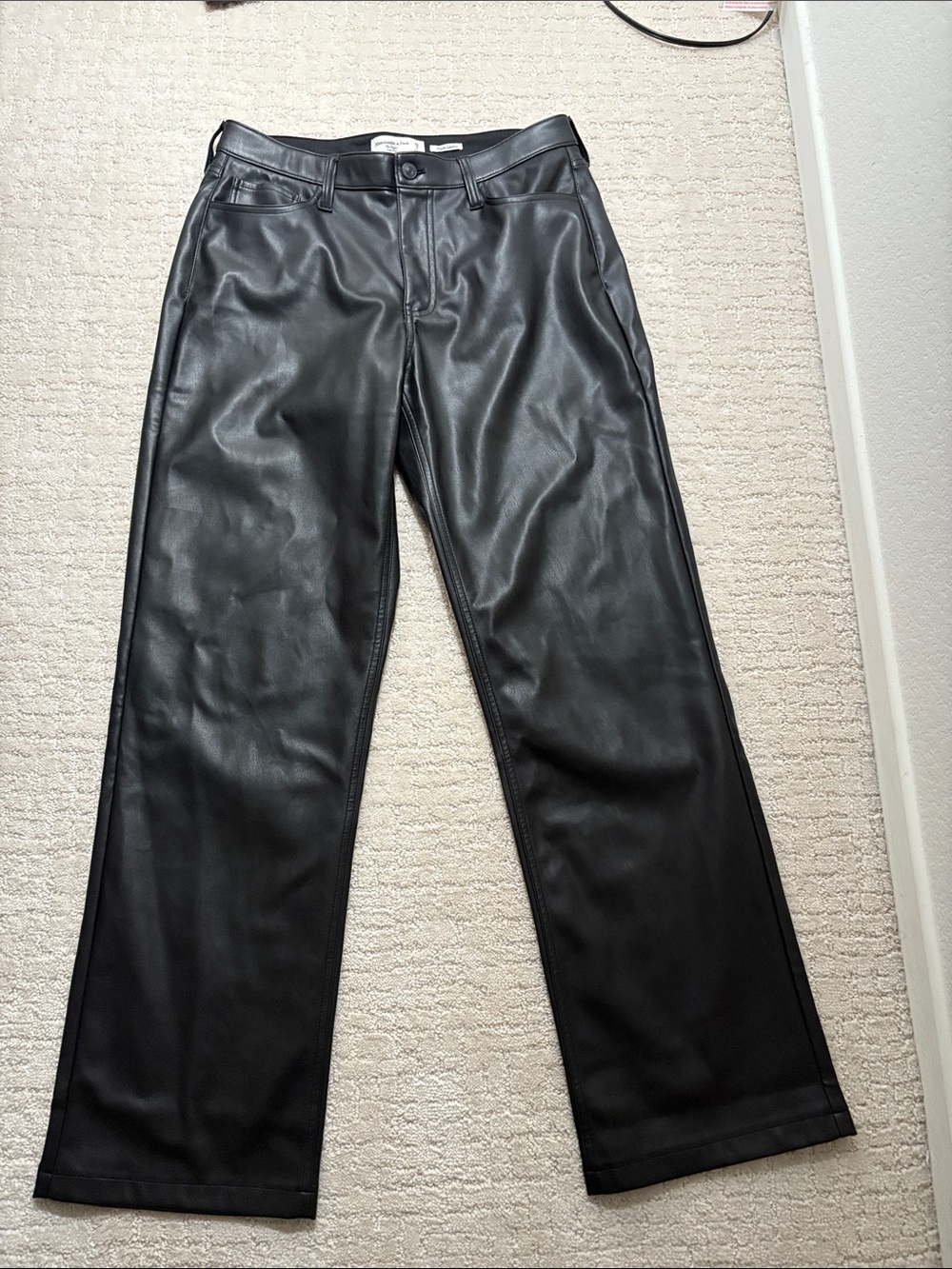 Abercrombie Curve Love Black Faux Leather Straight-Leg Low-rise Pants (28/Long)